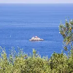 Maya Hotel 5*
